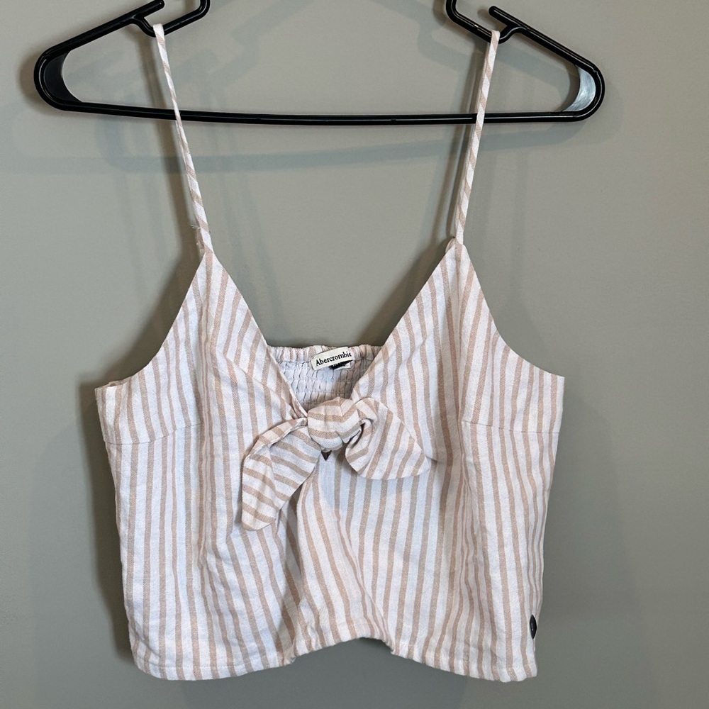 Abercrombie & Fitch Tan and White Tie Front Crop Top